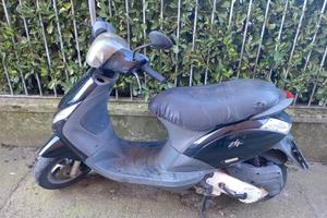 Piaggio zip 50