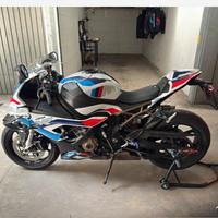 BMW S 1000 RR Alpinwithe/Blue/Red