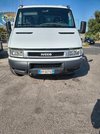 Iveco Daily con centina regolabile