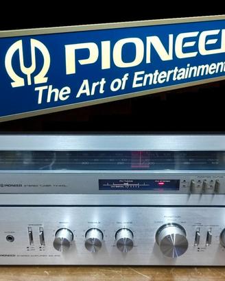 Amplificatore + Tuner Radio stile anni 80.