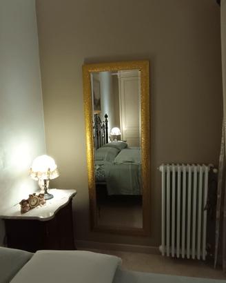 Specchio dorato