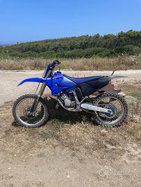 Yamaha YZ 125