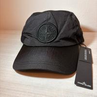 Cappello stone island