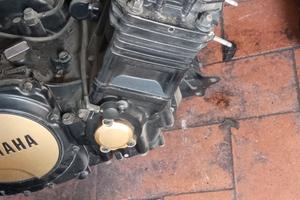 Motore Yamaha FZ 750 