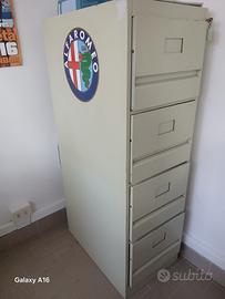 Cassettiera