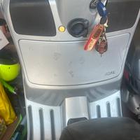 RICAMBI VESPA GTS ARGENTO MET.