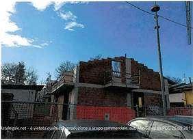 Rustico-Casale a Faloppio