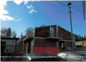 Rustico-Casale a Faloppio