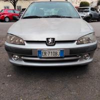 Peugeot 106 II 1996 3p 1.1 Quiksilver