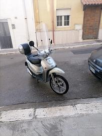 scooter liberty 125 del 2001 motore 4t
