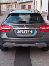 MERCEDES-BENZ GLA 180 D EXECUTIVE