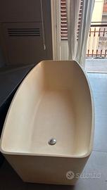 VASCA DA BAGNO LIBERA INSTALLAZIONE IN PIETRA