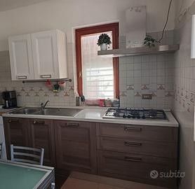 CUCINA COMPLETA DI ELETTRODOMESTICI
