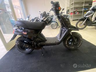 Yamaha booster Vendita in Moto e scooter