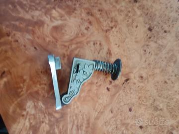 cucitrice degli anni 40