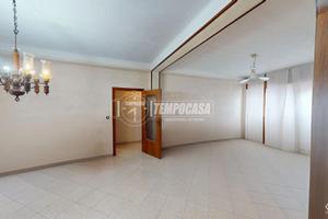 AMPIO TRILOCALE DA PERSONALIZZARE IN ZONA BALSAMO