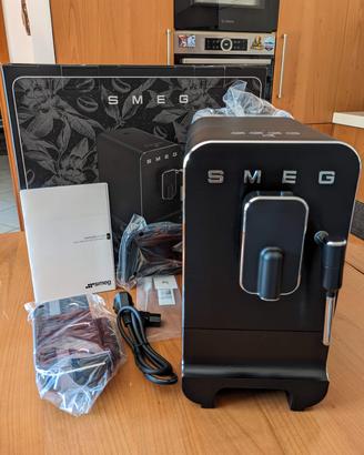 Smeg macchina da caffè BCC02