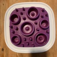 Ciotola per cani ingordi