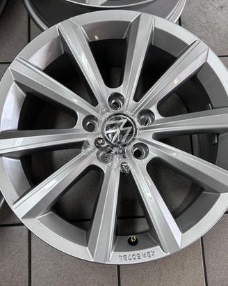 Cerchi in lega 17 originali vw T-roc golf Passat T