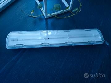 Lampada di emergenza LED Schneider Electric