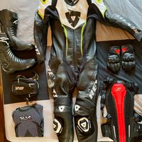 Tuta moto e altri accessori