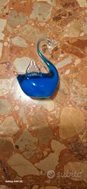 soprammobile cigno blu in vetro di murano vintage 