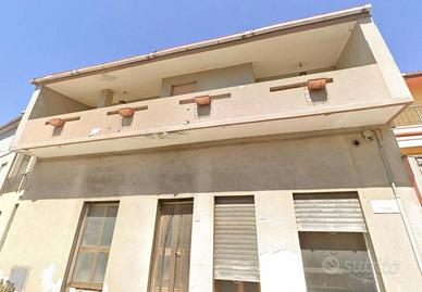Immobile in asta di 325 m² con più di 5 locali a V