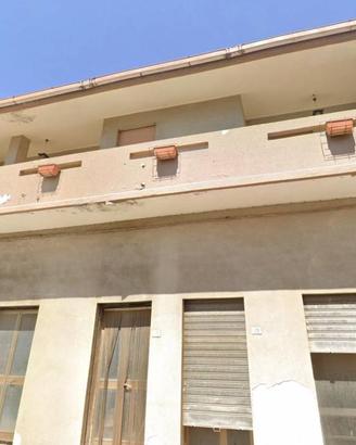 Immobile in asta di 325 m² con più di 5 locali a V