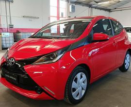 Toyota Aygo 1.0 VVT-i 69 CV 5 porte x-play TT...