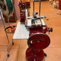 Affettatrice antica a volano