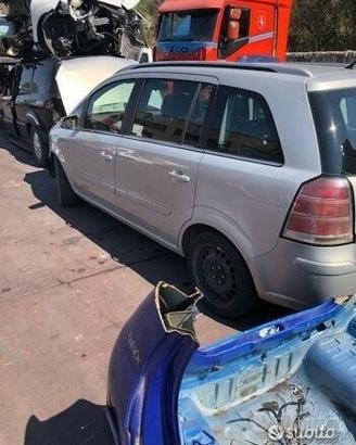 Opel zafira anno 2006 ricambi