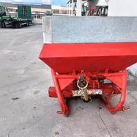 spandiconcime a doppio girante da 8 quintali