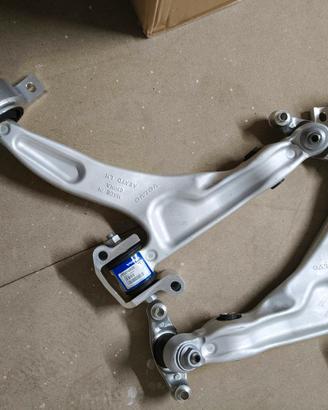 COPPIA BRACCI OSCILLANTI ORIGINALI VOLVO SX e DX