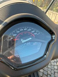 Vespa 300gts super nero opaco abs