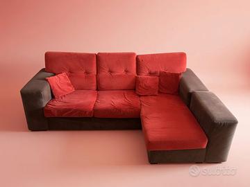 Divano angolare in velluto rosso con chaise longue
