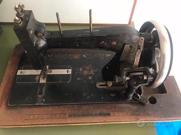 Macchina da cucire antichissima