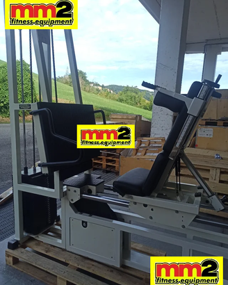 leg press Technogym 400kg promo pressa gambe