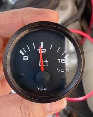 Voltmetro 12V originale VDO.