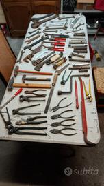 vari attrezzi e cassette