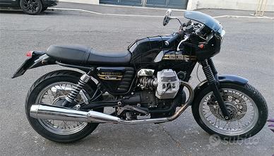 Moto Guzzi V7  classic prima serie black edition