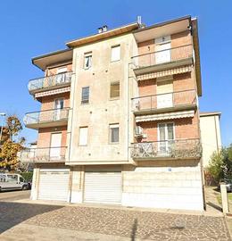 Appartamento di 99 m² con 5 locali e box auto a Ca