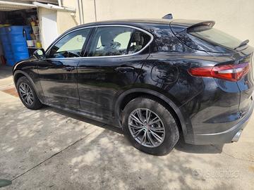ALFA ROMEO Stelvio - 2017