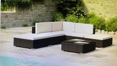 Set in Rattan