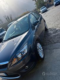 Ford Focus 1.6 TDCi (110CV) 5p. Tit. DPF