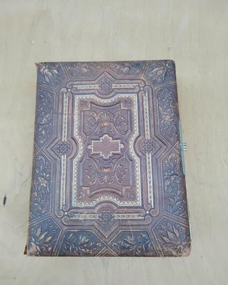 Album fotografico  epoca vittoriana 1800.