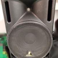 Casse attive Behringer eurolive 212 a