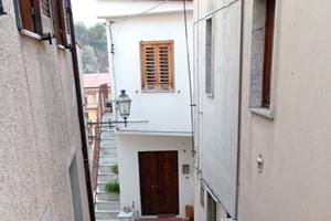 Appartamento indipendente su 2 livelli - Tito