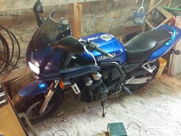 FZS Fazez 600