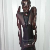 Statua Africana in Legno Massiccio