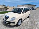 lancia-ypsilon-1-2-oro-perfetta-full-optional